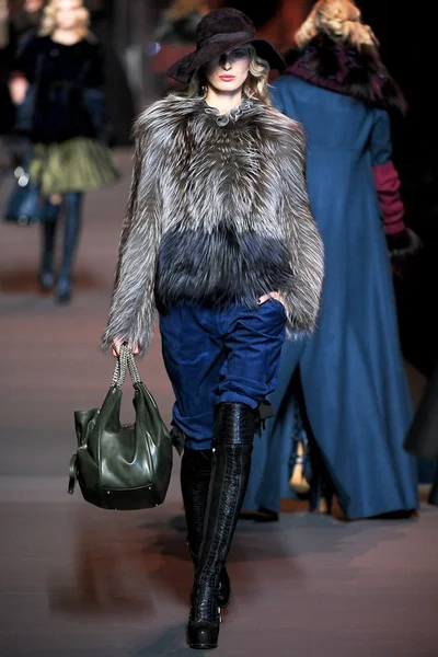 Look 5
